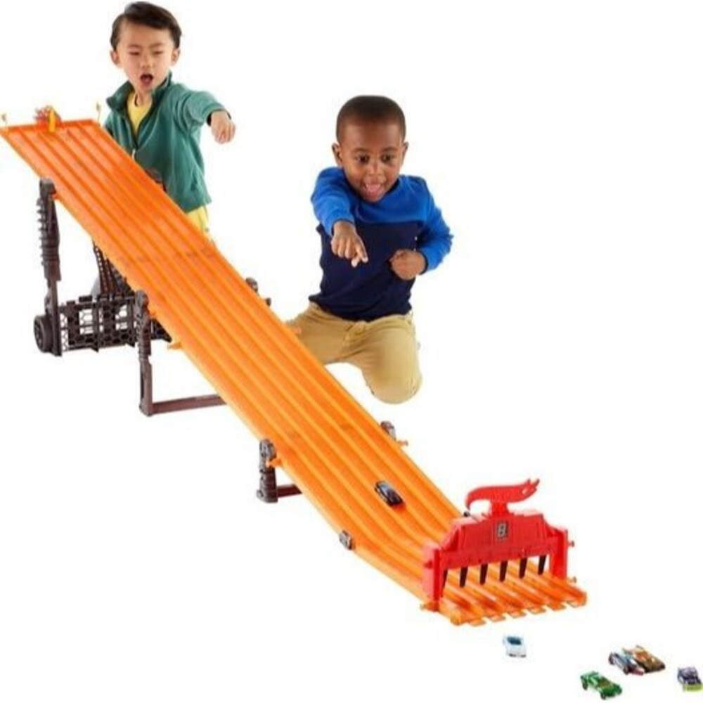 Hot Wheels Toy Car Playset with Lights & Sounds, 6 Cars
